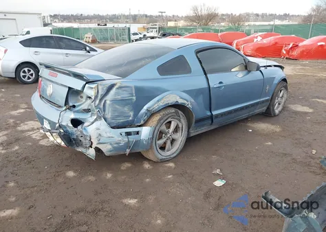 2006 Ford Mustang V6 z USA, uszkodzony, nr VIN 1ZVHT80N565116792